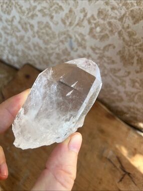Quartz from Tibet, very clear crystal point